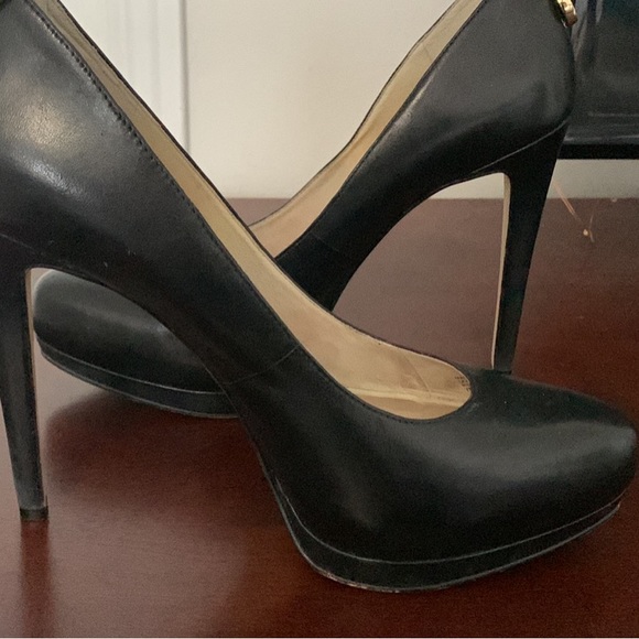 Beautiful heels Michael Kors. - Picture 3 of 5